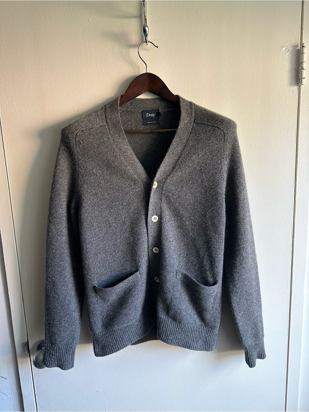Drakes Men's Charcoal Gray V-Neck Button Cardigan Sweater US S